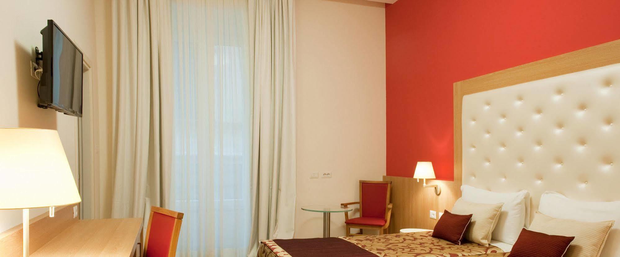 Navona Luxury Guesthouse Rom Exteriör bild